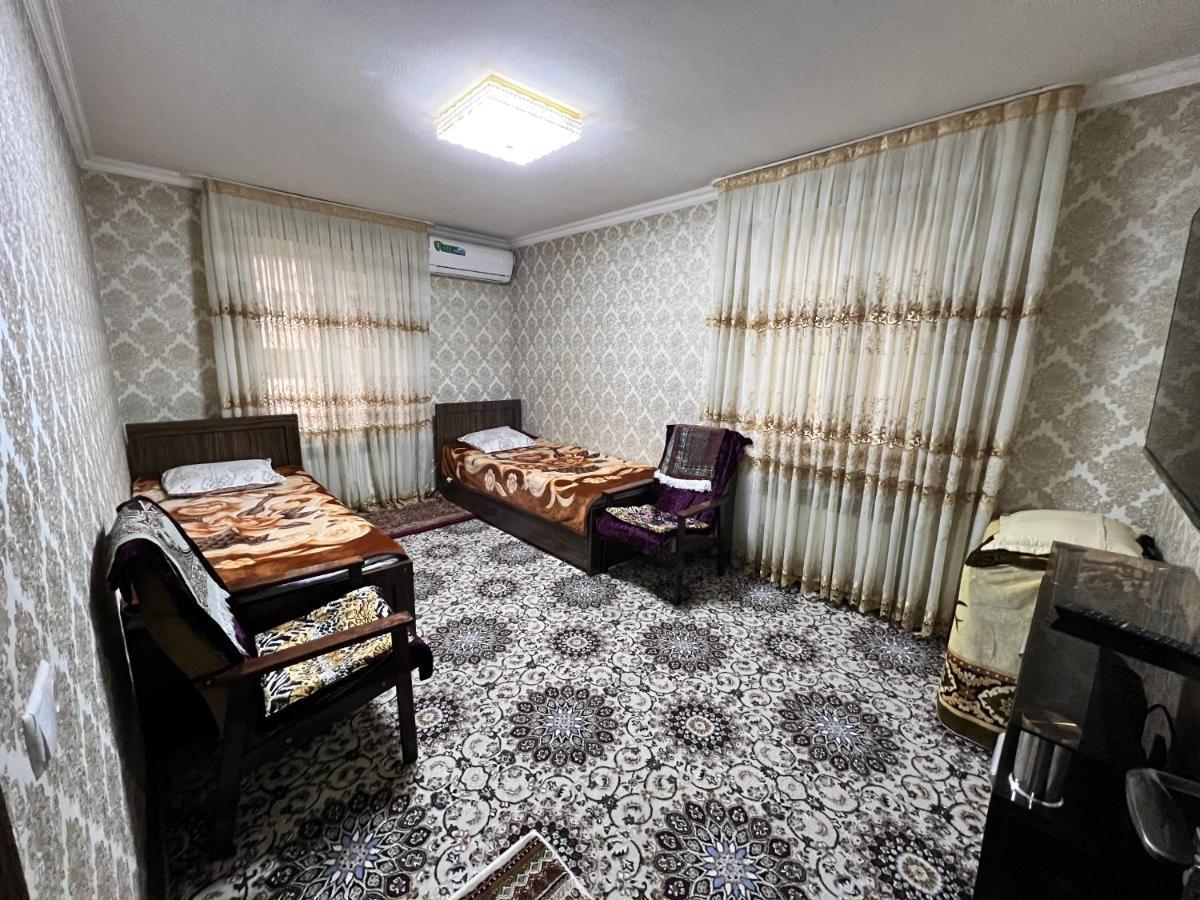 Muharram Homestay In The Neighborhood Of The Registan Square, 家族 ゲストハウス Samarkand Buitenkant foto